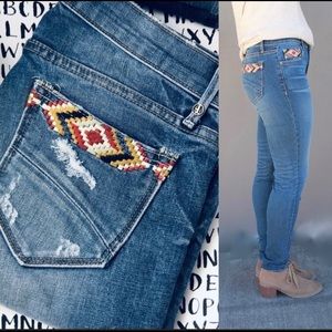DRIFTWOOD Marilyn Distressed Jeans with Embroidery